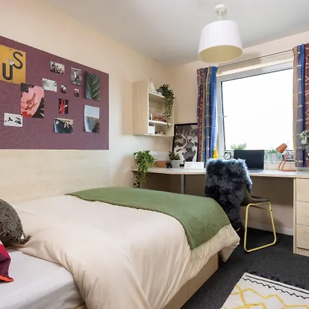 Apartment For Students Only The Plaza In *