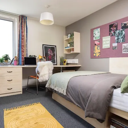 For Students Only The Plaza In Leeds (West Yorkshire)